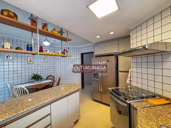 Imagem Sobrado com 3 quartos à venda, 350 m² por R$ 2.100.000 - Vila Rosália - Guarulhos/SP