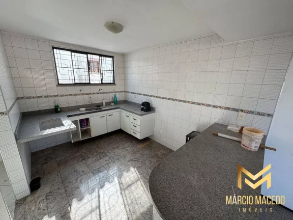 Imagem Casa com 7 dormitórios à venda, 641 m² por R$ 895.000,00 - São João Do Tauape - Fortaleza/CE