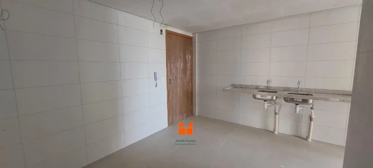 Imagem Novíssimo 4 quartos(2 suítes) no coração de Casa Forte!