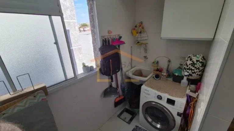 Imagem Lindo apartamento, em ótimo estado de conservação, silencioso, com ambientes amplos e planta bem ...