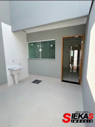 Imagem Aluguel de Casa Espaçosa na Vila Alpina, São Paulo-SP: 3 quartos, 1 suíte, 1 sala, 3 banheiros, 2 vagas, 96m²!