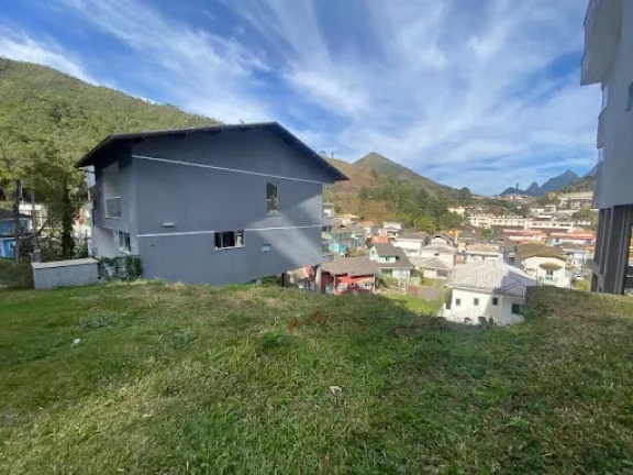 Imagem Terreno à venda, 242 m² por R$ 239.900,00 - Tijuca - Teresópolis/RJ