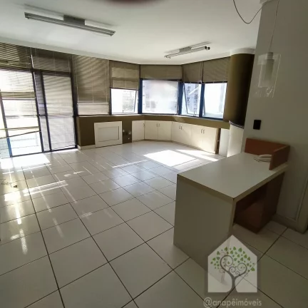 Imagem Sala comercial à venda no bairro Centro - Florianópolis/SC