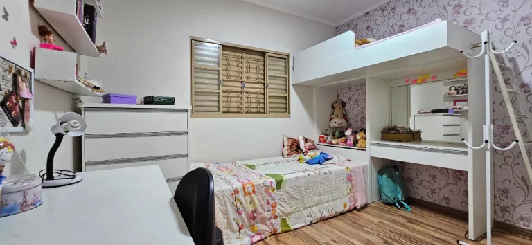Imagem Casa tipo para venda em Residencial Meireles com 3 quartos, sendo 1 suíte, 162m2