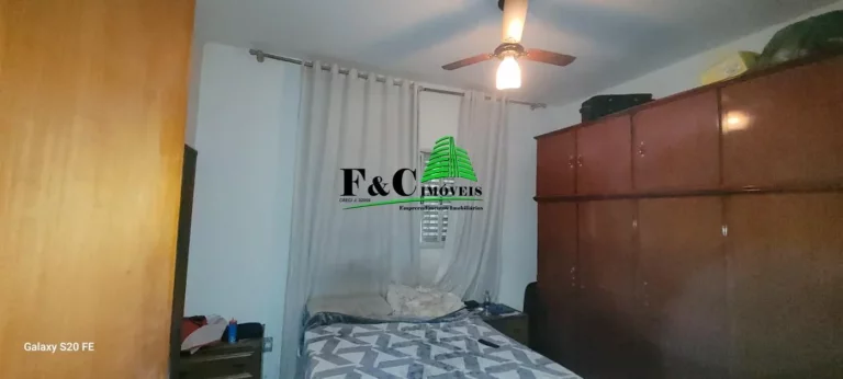 Imagem Casa para Venda em Limeira, Vila Labaki, 3 dormitórios, 2 banheiros, 2 vagas