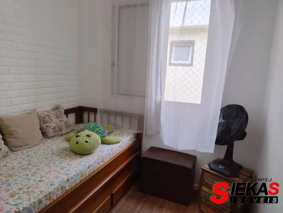 Imagem Imperdível casa à venda na Vila Ré, São Paulo-SP: 3 quartos, 1 suíte, 1 sala, 2 banheiros, 2 vagas, 70m²!