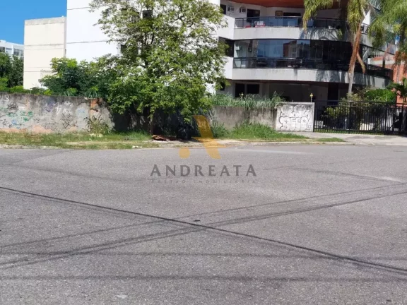 Imagem Lote/Terreno à venda no condomínio Não tem Recreio dos Bandeirantes