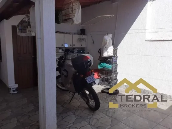 Imagem Casa com 03 dormitórios em 144m² à Venda por R$700.000,00 - Jardim das Carpas - Jundiaí/SP