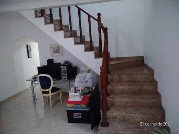 Imagem Sobrado com 4 dormitórios à venda, 254 m² por R$ 850.000,00 - Vila Figueira - Suzano/SP