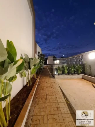 Imagem Sobrado em Condomínio para Venda em Goiânia, SETOR JAÓ, 3 dormitórios, 3 suítes, 4 banheiros, 2 vagas