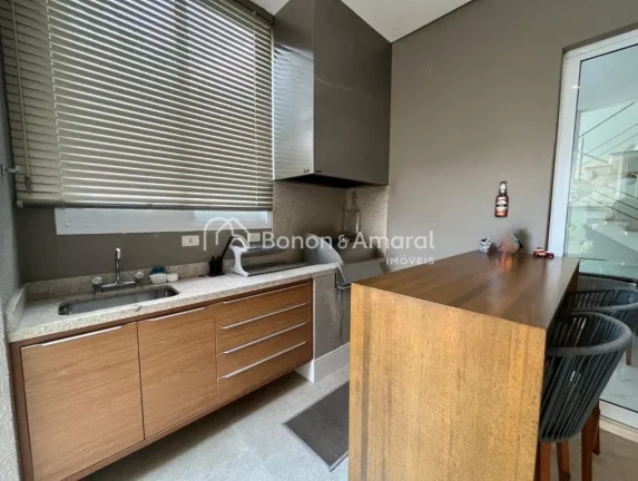 Imagem Linda casa à venda em um condomínio de alto padrão na cidade de Valinhos - SP. Esta espaçosa res...