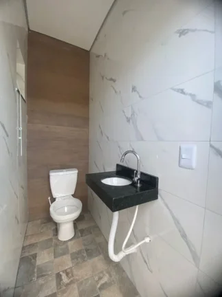 Imagem Casa para Venda em Itanhaém, Nossa Senhora do Sion, 2 dormitórios, 1 suíte, 2 banheiros, 2 vagas