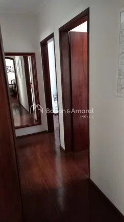 Imagem Apartamento à venda em localização privilegiada, próximo à Lagoa do Taquaral e a uma ampla rede...