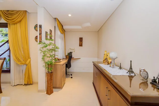 Imagem Casa de 4 quartos, 1 suíte no Santo Inácio