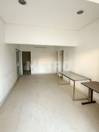 Imagem Clínica no centro de Petrolina à venda, 04 salas podendo expandir, planejados.