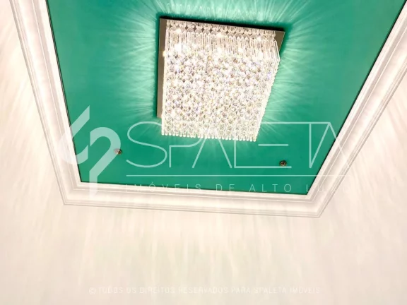 Imagem Cobertura neoclássica com vista permanente e o privilégio do sol da manhã à venda no Residencial Campo Elísios