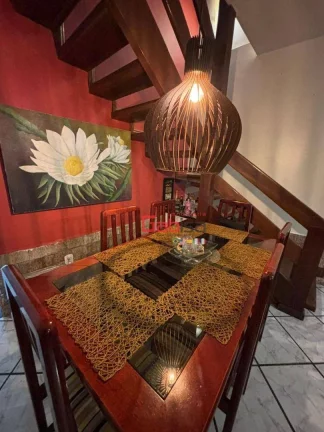 Imagem Casa com 2 dormitórios à venda, 250 m² por R$ 450.000,00 - Jardim Excelsior - Cabo Frio/RJ