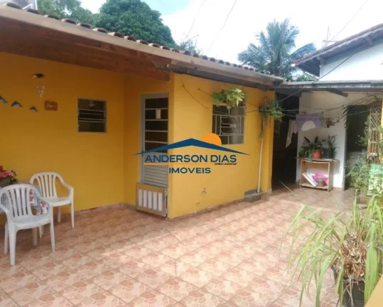 Imagem Casa com 3 dormitórios à venda, 300 m² por R$ 415.000 - Jd. Rio Santos - Caraguatatuba/SP