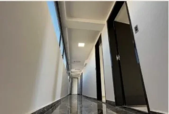 Imagem Sala Comercial para Venda em Santo André, Parque Jacatuba, 1 banheiro, 1 vaga