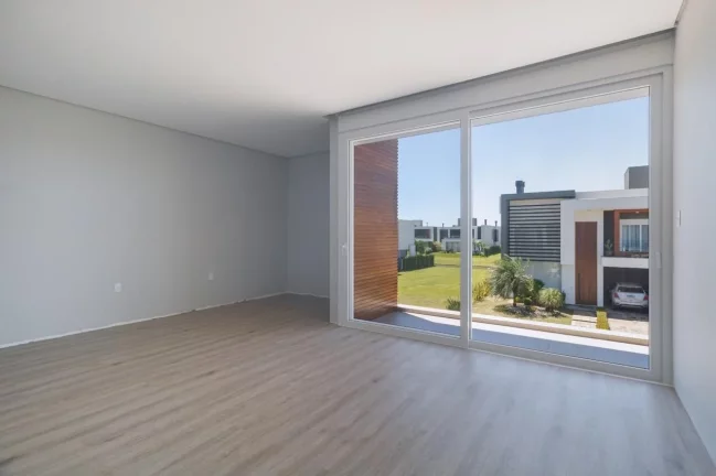 Imagem Casa de condomínio à venda em Torres, Centro, com 4 quartos, 260m²