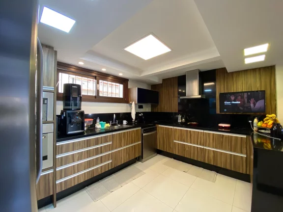 Imagem Casa à venda em Torres, Centenário, com 4 quartos, 204,24m²