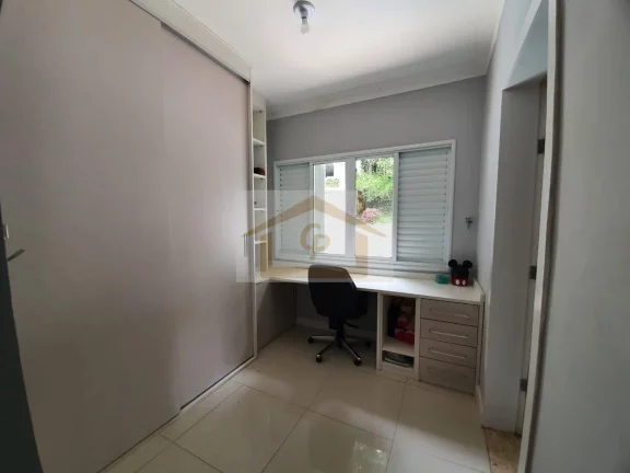 Imagem 3 amplas suítes repleta de armários, sendo duas avarandadas com vista espetacular, 4 vagas
