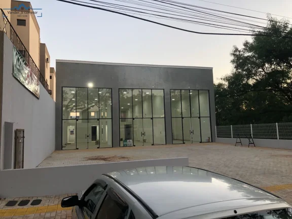 Imagem PREDIO COMERCIAL COM 3 LOJAS DE 280 m² P/VENDA E LOCAÇÃO NA REG. CENTRAL DE FOZ