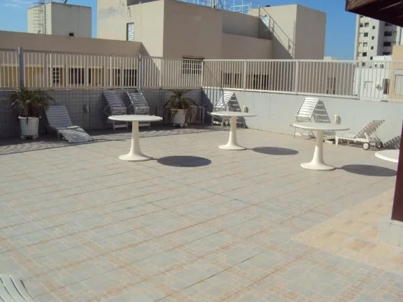 Imagem PITANGUEIRAS - UMA QUADRA DA PRAIA , LOCALIZAÇÃO PRIVILEGIADA , CONDOMÍNIO BAIXO.
