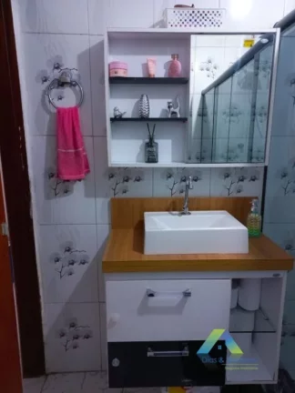 Imagem SANTO ANDRÉ Casa 150M², 2 dormitórios, 4 vagas, ótima localização e valor !!!!