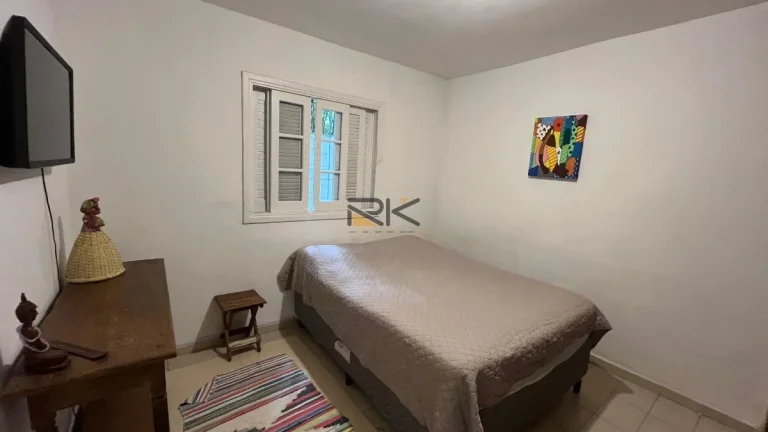 Imagem CASA COM 3 DORMITÓRIOS SENDO 1 SUÍTE,VARANDA,QUINTAL