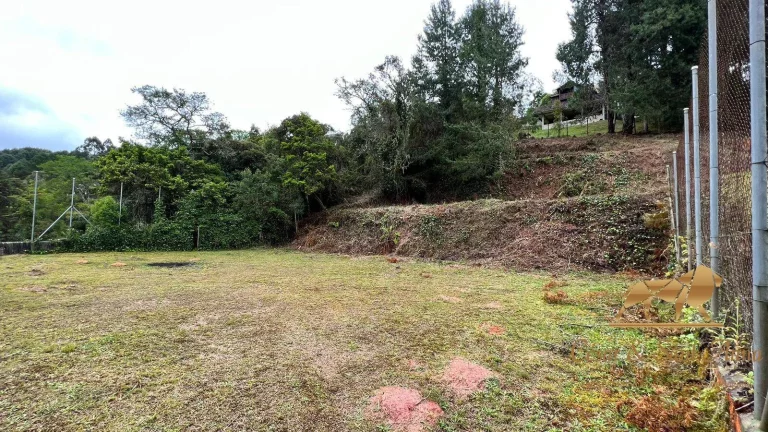 Imagem ÁREA DE 6500M² COM CASA EDIFICADA Á VENDA EM CAMPOS DO JORDÃO-SP