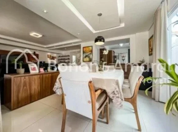 Imagem Excelente oportunidade de residência na região do Alphaville em Campinas. Esta casa conta com 4 do...