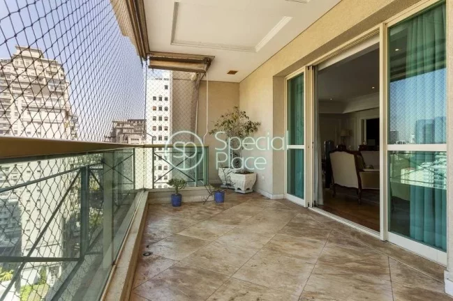 Imagem Apartamento alto padrão no Jardim Europa andar alto de 465m² com 04 dormitórios, 04 suítes e 05 ...
