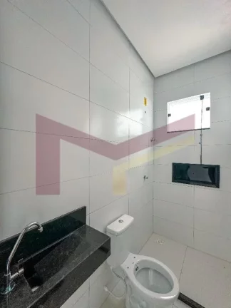 Imagem Casa 3/4 sendo uma suite com closet na Mangabeira