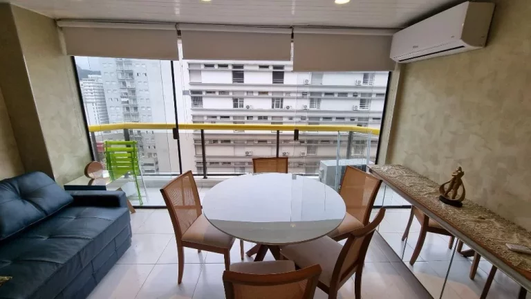 Imagem Flat com 2 dormitórios à venda, 76 m² - Pitangueiras - Guarujá/SP