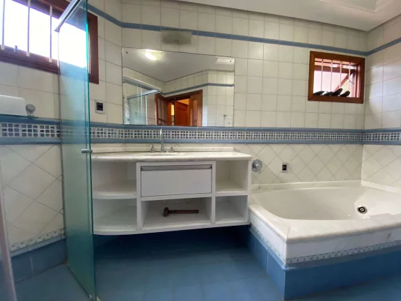 Imagem Casa à Venda em Jurerê, 08 Dormitórios, 06 Vagas Garagem, 330m2 - Florianópolis/SC
