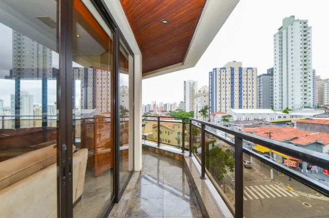 Imagem Apartamento 270M², 4Q, 2 Suítes, 5 Banheiros, 4 Vagas, Piscina Adulto e Infantil, Churrasqueira, Salão de Festas e Jogos, Gerador, Despensa, Depósito.