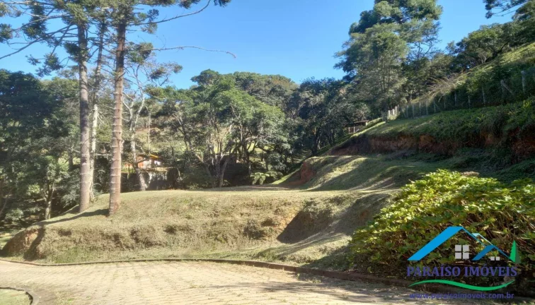 Imagem Terreno à Venda no Condomínio Quinta das Araucárias.