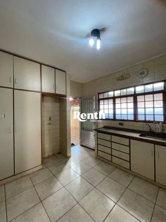 Imagem Casa com 2 dormitórios à venda, 160 m² por R$ 450.000,00 - Jardim Mirassol - Rio Claro/SP