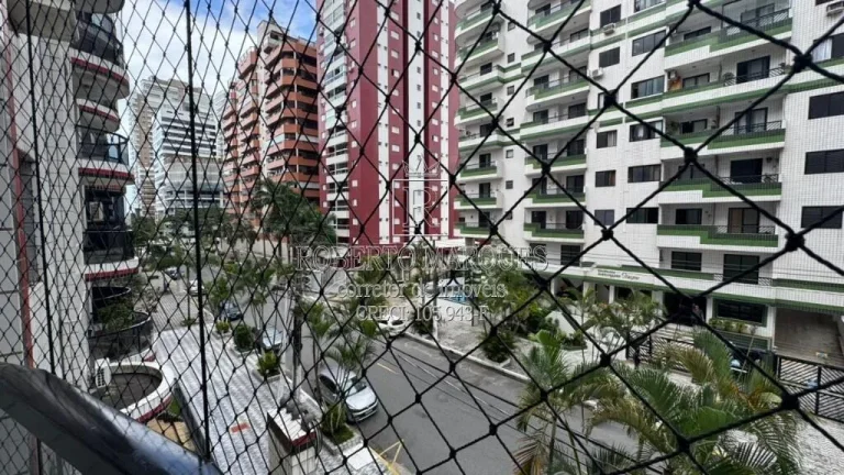 Imagem Oportunidade Incrível no CANTO DO FORTE, Praia Grande. Prédio com lazer completo pra você e toda família, piscina, academia, salão de festas, salão de jogos, 1 vaga de garagem, 2 elevadores, gás encanado, portaria 24 hrs.