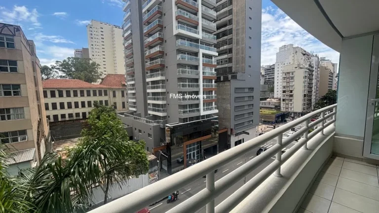 Imagem Sala Comercial de Alto Padrão na Consolação, São Paulo-SP: 1 Sala, 1 Banheiro, 1 Vaga de Garagem. Venha Conferir!