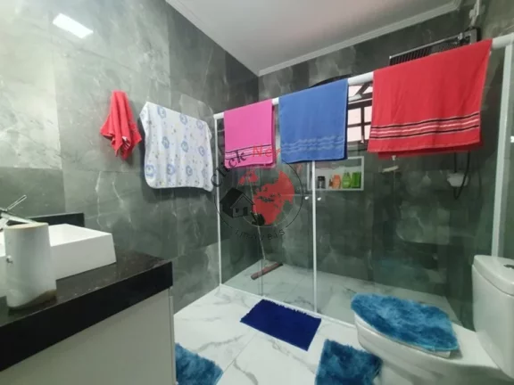 Imagem Sobrado para Venda no bairro Jardim das Maravilhas, 4 dormitórios, 1 suíte, 2 vagas