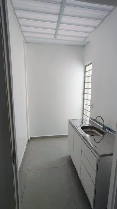 Imagem Casa Comercial para Locação em Sorocaba-SP, Jardim Paulistano: 2 Quartos, 2 Salas, 3 Banheiros, 2 Vagas de Garagem, 150m².