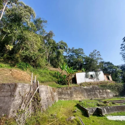 Imagem TERRENO EM BAIRRO NOBRE DE NOVA FRIBURGO.