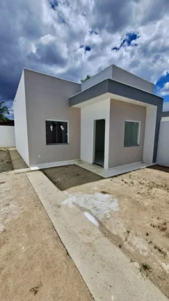 Imagem Casa para Venda em Feira de Santana, Feira 7, 2 dormitórios, 1 banheiro, 2 vagas