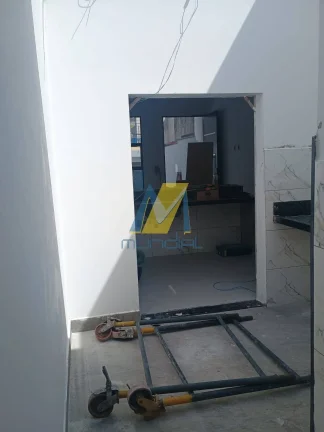 Imagem Casa térrea com suíte e quintal, localização privilegiada no ABC