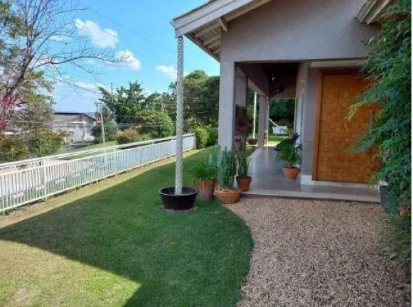 Imagem Casa com 3 dormitórios à venda, 212 m² por R$ 1.900.000,00 - Vila Mira - Atibaia/SP