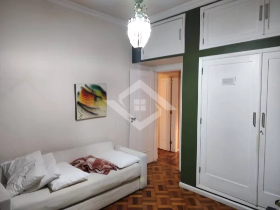 Imagem Apartamento de 3 Quartos para Venda em Copacabana com 165 m²