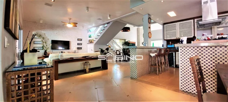 Imagem Casa para à venda na Riviera, com 5 dormitórios sendo 5 suítes, 329m² área construída 3 vagas