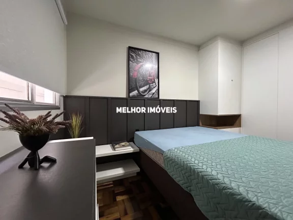 Imagem Apartamento com 2 Dormitórios na Quadra do Mar no Centro Balneário Camboriú-SC